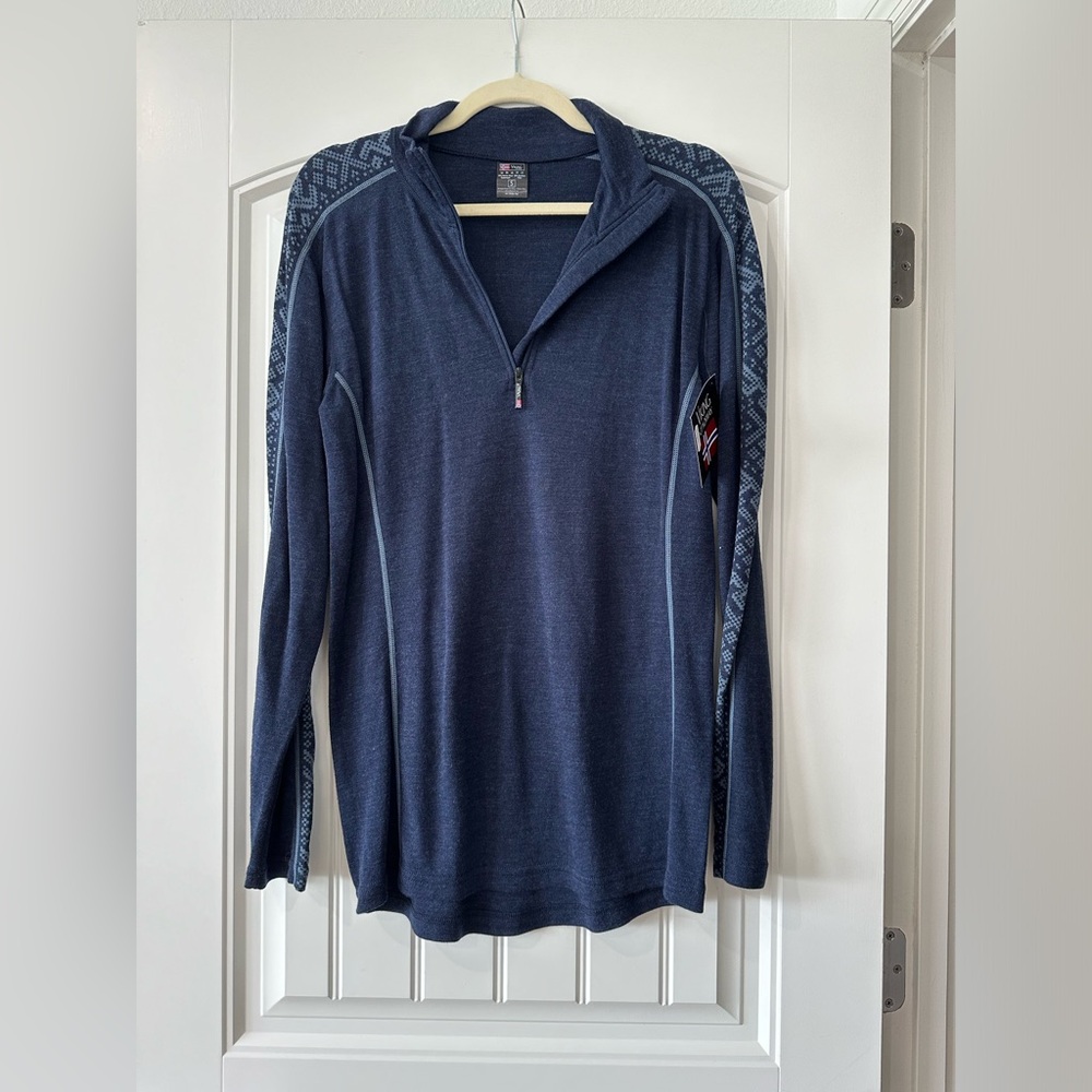 PURCHASED OVERSEAS NORWEGIAN STYLE LONG SLEEVE QUARTER ZIP